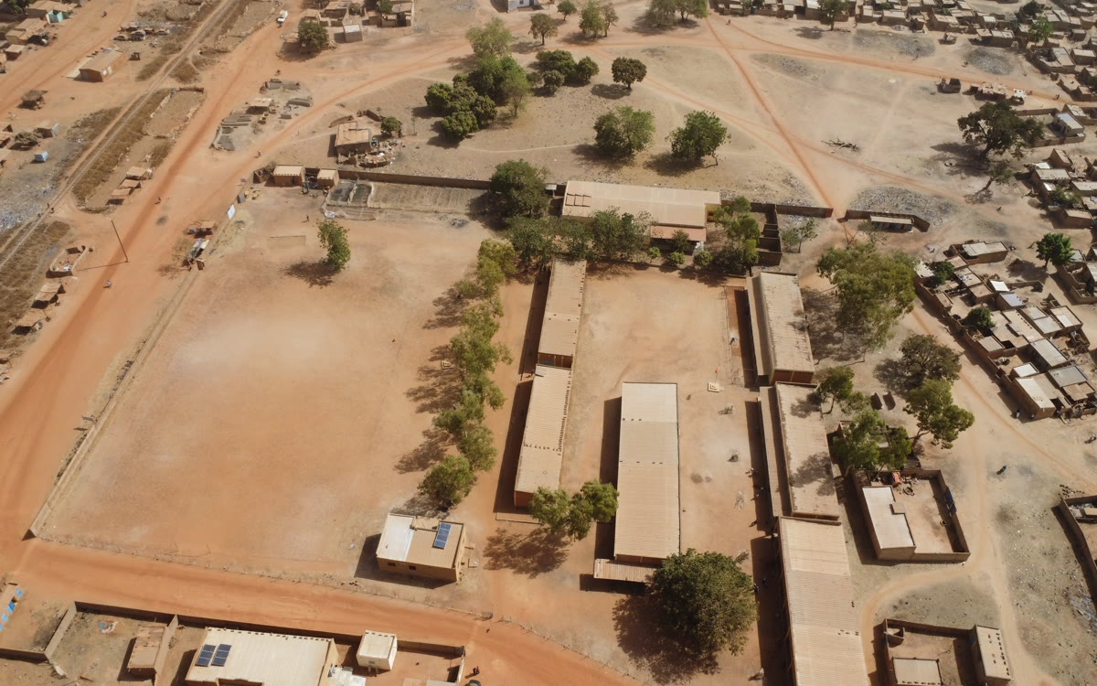 Vue du terrain de l’école Shalom et de ses infrastructures